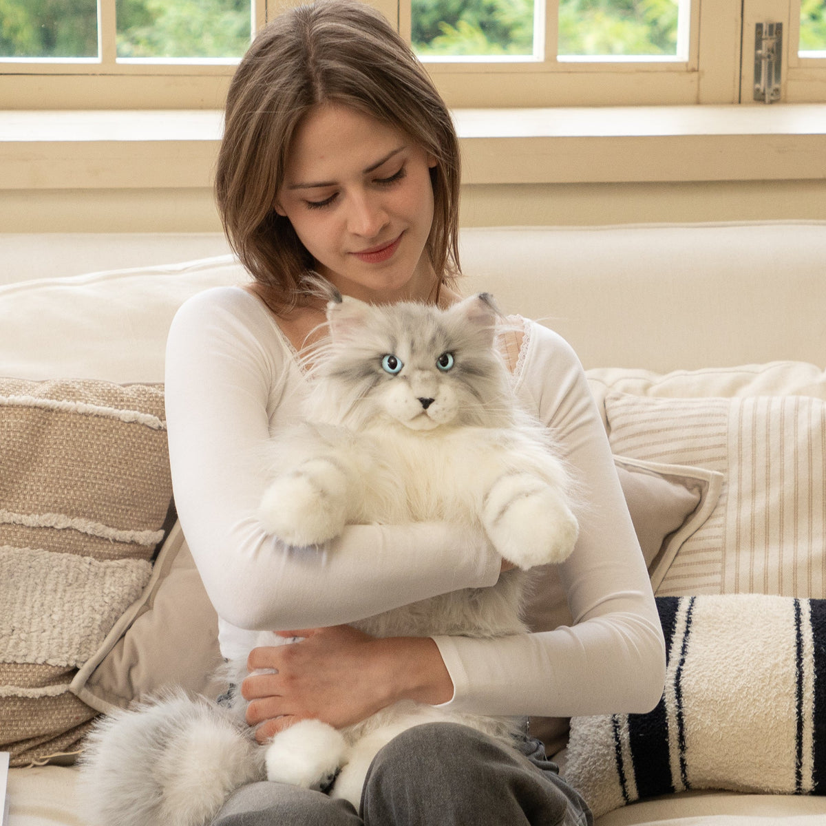 Silver Maine Coon Backpack-Majestic and Purrfect Companion